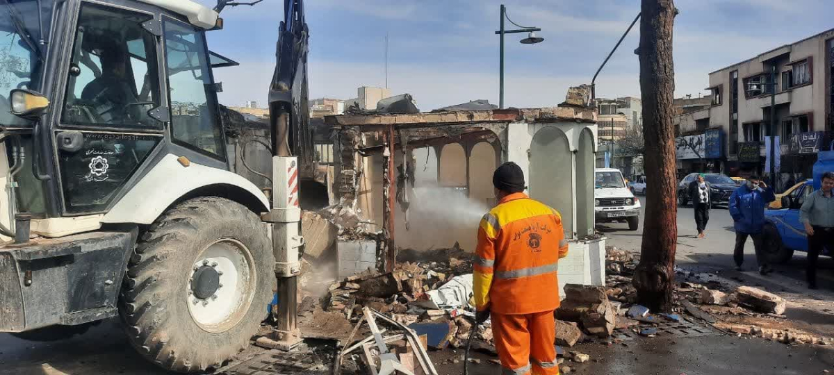 تخریب و جابجایی ساختمان پلیس راهور شهید غفاری و تعریض معبر عمومی